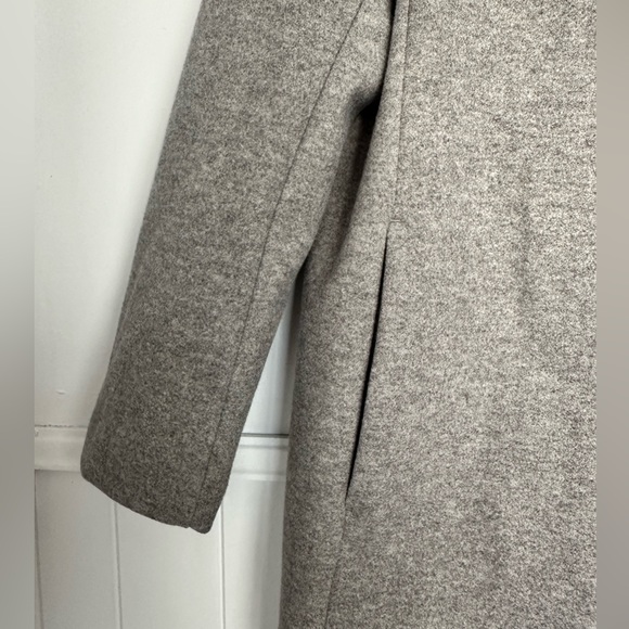 H&M Double Breasted Long Grey Coat. Size Small. - Picture 6 of 8